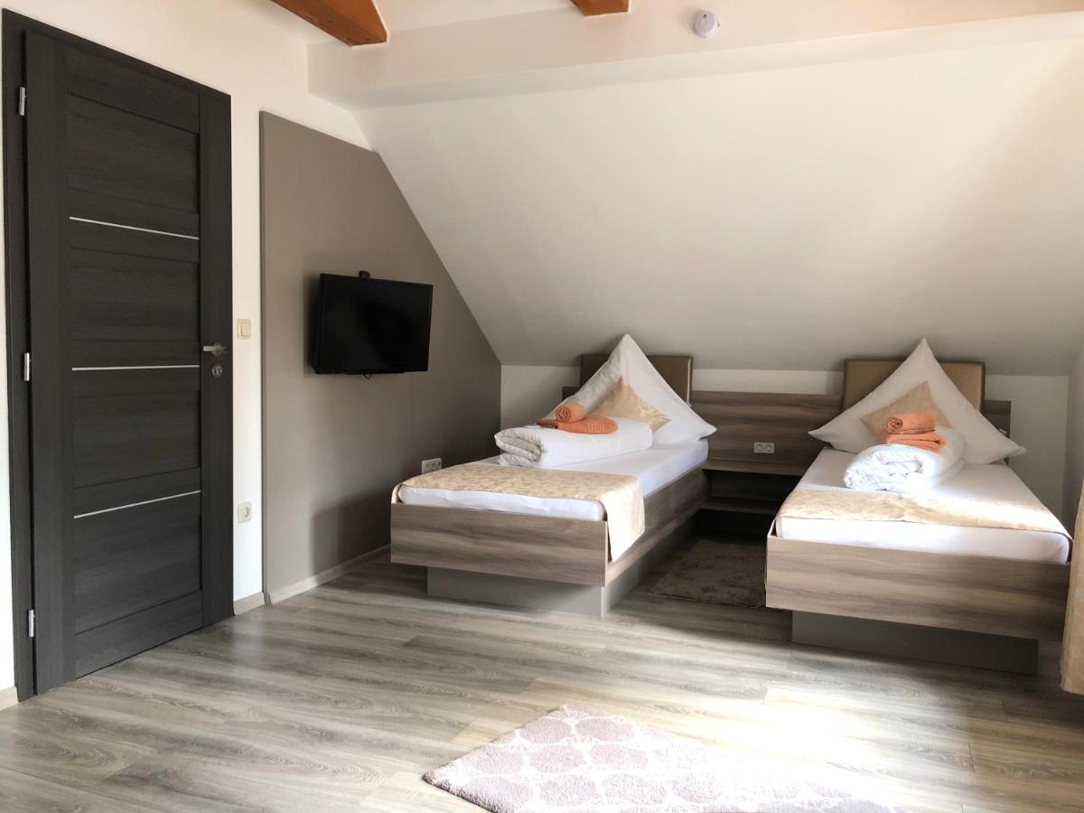 Pension Goldenes Vogtland Adorf Ngoại thất bức ảnh